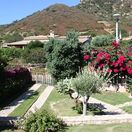 Casa Pepe, Confortevole Con Giardino A 2 Min Dal Mare *