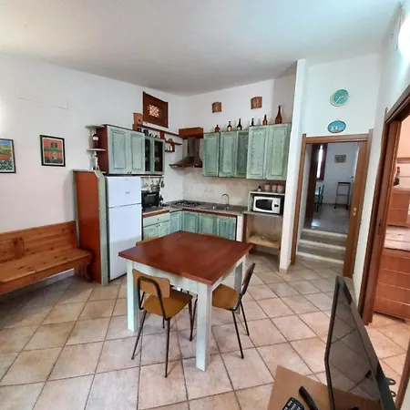 Hébergement de vacances Casa Pepe, Confortevole Con Giardino A 2 Min Dal Mare *