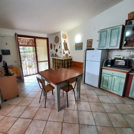 Nyaraló Casa Pepe Confortevole Con Giardino A 2 Min Dal Mare *