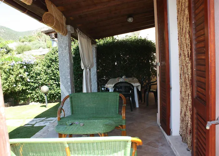 Casa Pepe, Confortevole Con Giardino A 2 Min Dal Mare