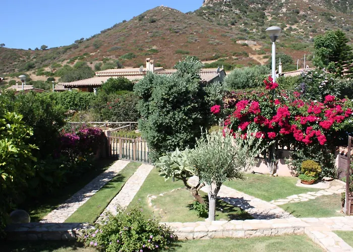 Casa Pepe, Confortevole Con Giardino A 2 Min Dal Mare *