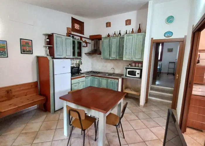 Prázdninový dům Casa Pepe, Confortevole Con Giardino A 2 Min Dal Mare *